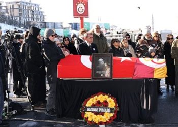 Gökmen Özdenak’a RAMS Park’ta veda!