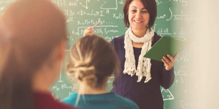 Öğretmenler aynı okulda en fazla 12 yıl çalışacak