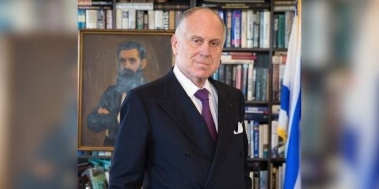 Trump, Ukrayna’dan ilk nadir elementi kopardı