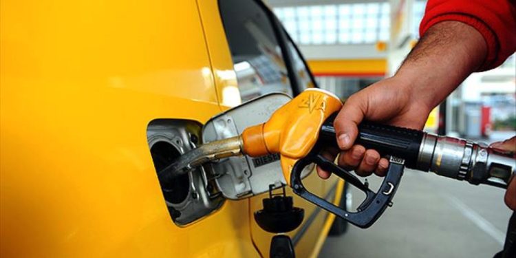 Venezuela gerilimi pompaya yansıdı mı? Akaryakıtta son durum