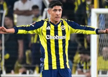 Fenerbahçe açıkladı: Edson Alvarez ameliyat oldu