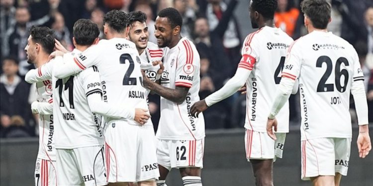 Beşiktaş kupada çeyrek finale yükseldi