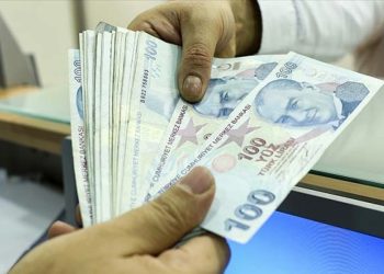 Emeklilere bayram öncesi ödeme müjdesi