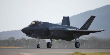 İsrail: F-35’imiz Tahran semalarında İran jeti düşürdü
