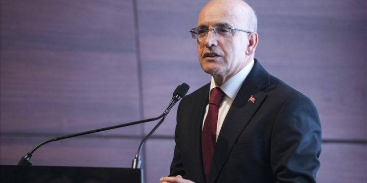 Şimşek: Dezenflasyonu önceliklendiren önemli bir adım attık